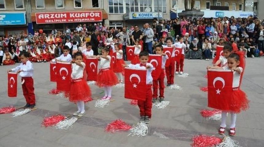 Akşehir&rsquo;de 23 Nisan Coşkusu