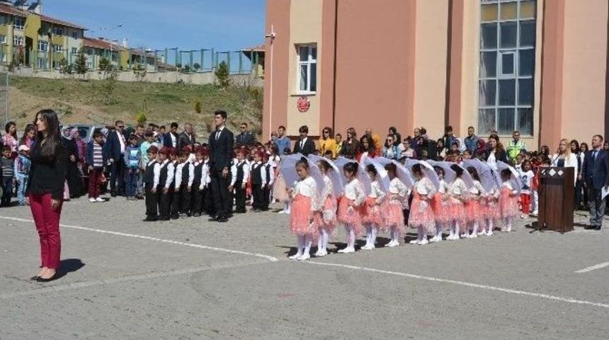 Pınarbaşı&rsquo;da 23 Nisan Kutlaması Yapıldı