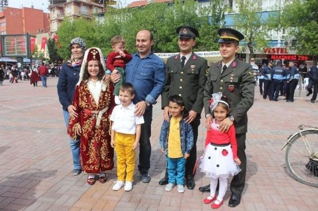 Tavşanlı&rsquo;da 23 Nisan T&ouml;renlerine B&uuml;y&uuml;k İlgi