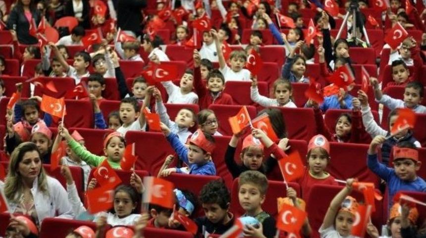 23 Nisan Ulusal Egemenlik Ve &Ccedil;ocuk Bayramı