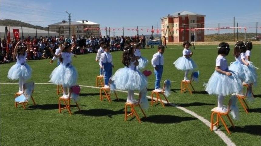 Sincik&rsquo;te 23 Nisan Coşkuyla Kutlandı