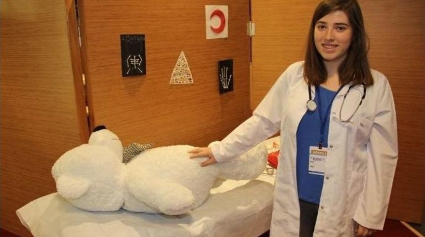 &Ccedil;ocuk Şenliğinde Oyuncak Hastanesi Kuruldu