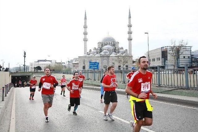 Vodafone İstanbul Yarı Maratonu Yarın Koşulacak