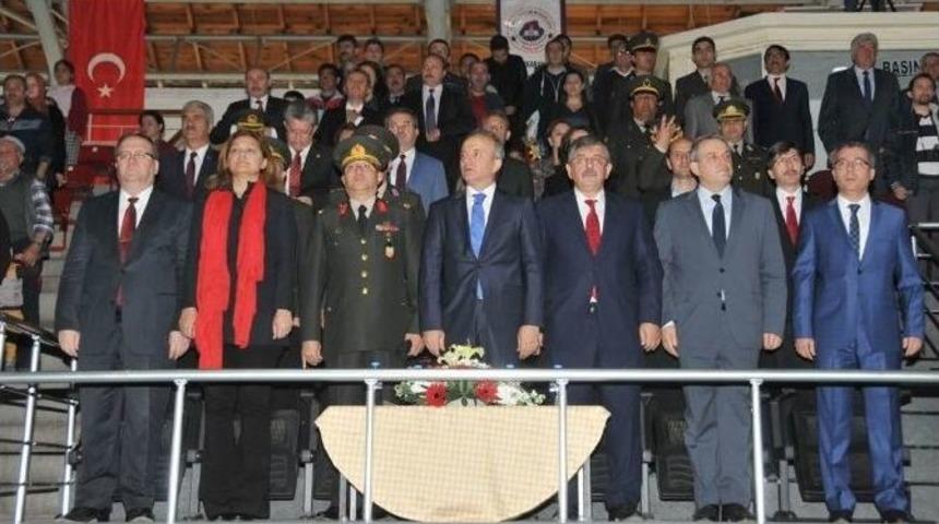 Afyonkarahisar&rsquo;da 23 Nisan Ulusal Egemenlik Ve &Ccedil;ocuk Bayramı Coşku İ&ccedil;erisinde Kutlandı