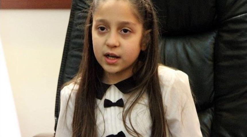 Küçük Validen İlginç Talep