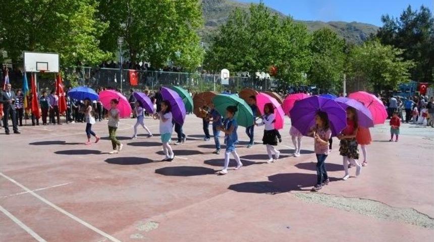 Tut İl&ccedil;esinde 23 Nisan Ulusal Egemenlik Ve &Ccedil;ocuk Bayramı Kutlandı