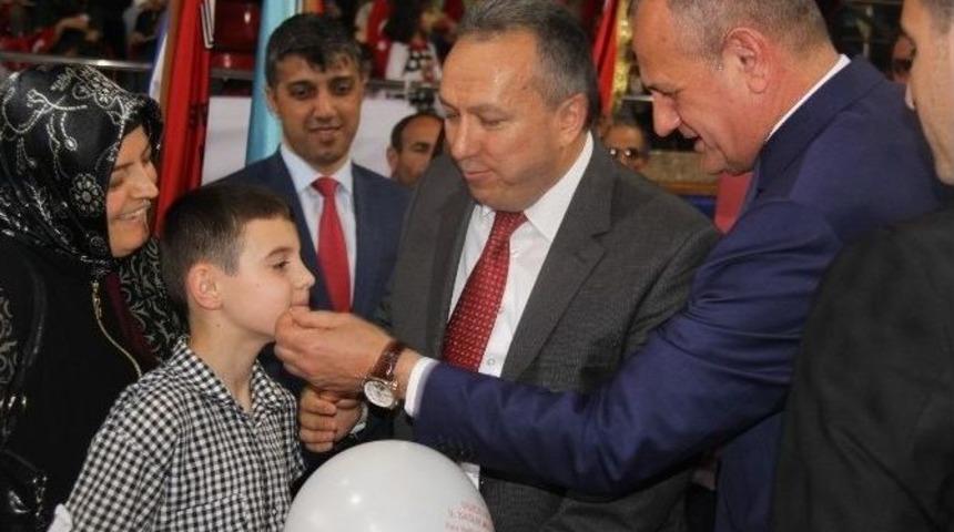 23 Nisan &Ccedil;ocuklarına Bisiklet Armağan Edildi