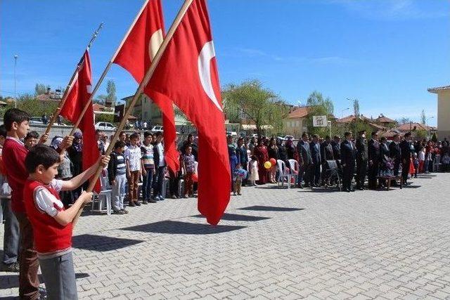 Gemerek’te 23 Nisan Ulusal Egemenlik Ve Çocuk Bayramı Coşkuyla Kutlandı