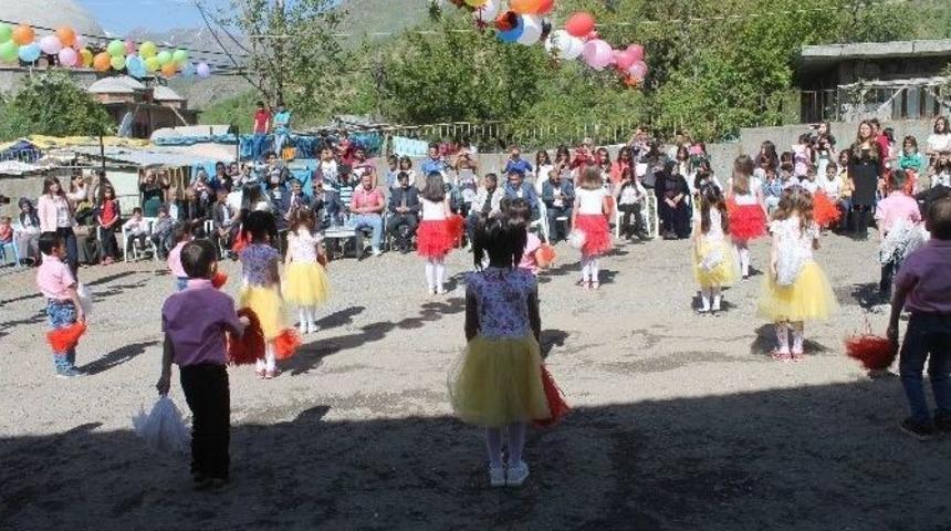 Sınırın Sıfır Noktasında 23 Nisan Coşkusu