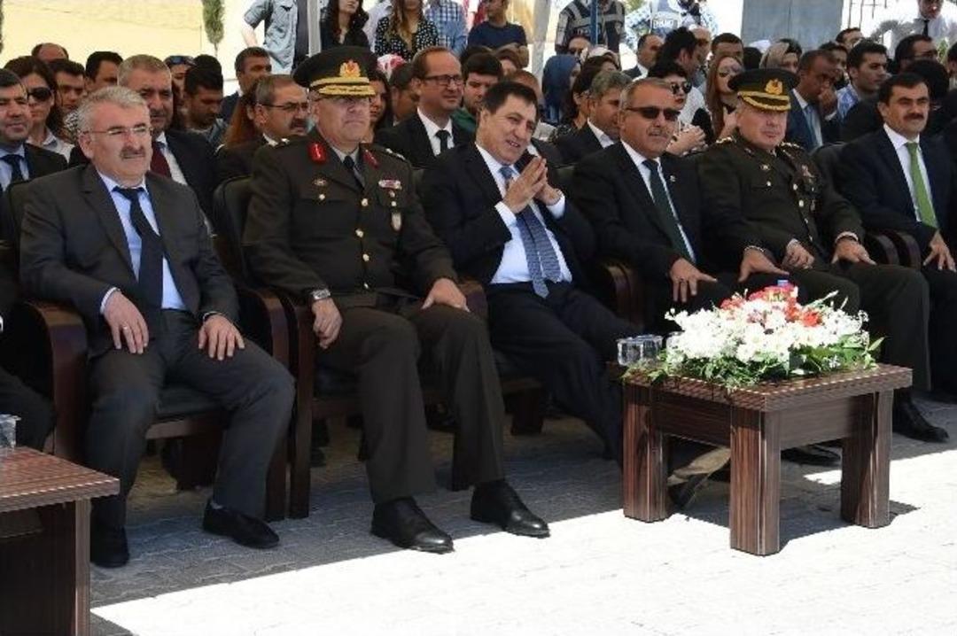 23 Nisan&rsquo;da Renkli Kutlama