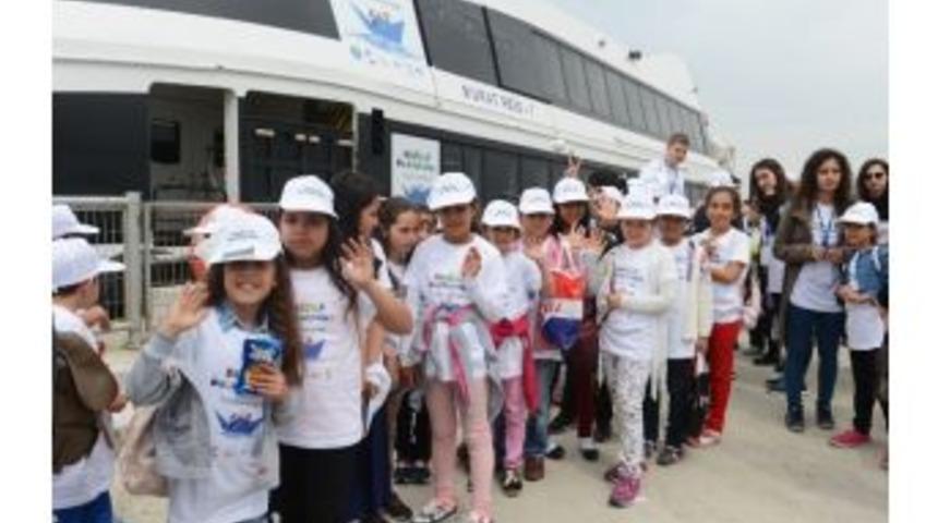 23 Nisan&rsquo;da Denizle Tanıştılar