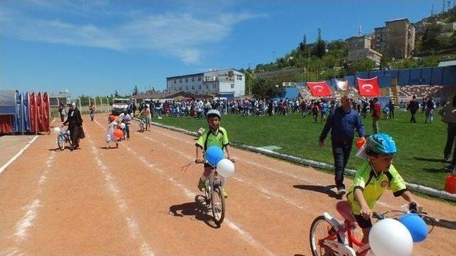 Mardin’de Bisiklet Dağıtım Töreni