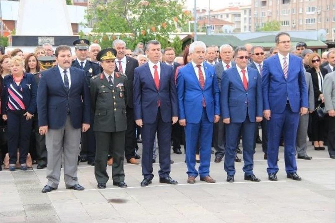 Edremit&rsquo;te 23 Nisan Ulusal Egemenlik Ve &Ccedil;ocuk Bayramı Kutlandı