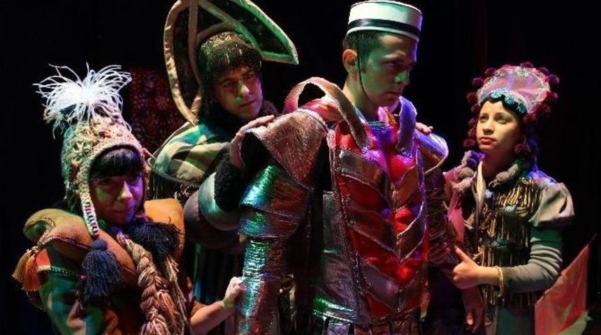 Aşt&rsquo;den &Ccedil;ocuklara Bayram Hediyesi