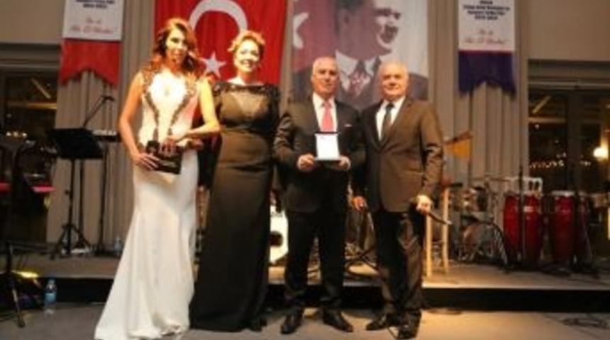 Hasvak&rsquo;tan Bozbey&rsquo;e Teşekk&uuml;r Plaketi