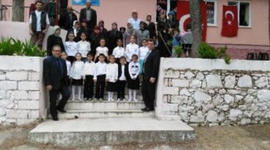 Dutlucu&rsquo;da 23 Nisan Coşkusu