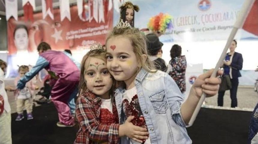 23 Nisan Coşkusu Maltepe&rsquo;de Yaşandı