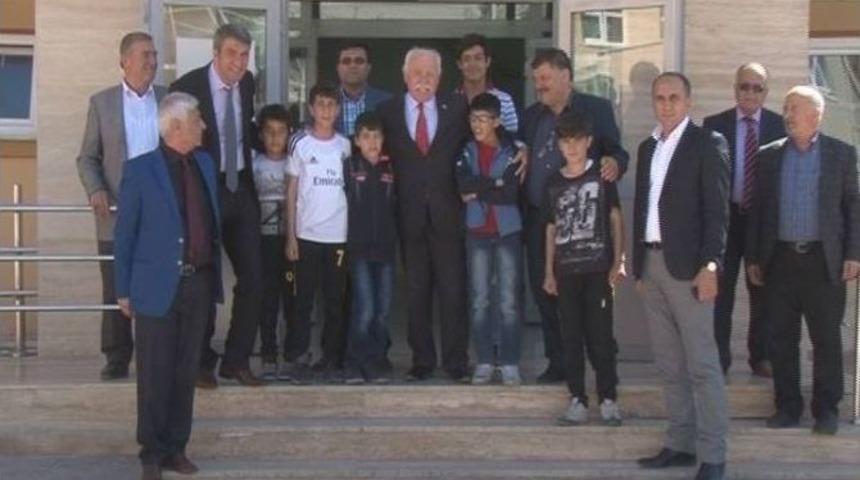 Mhp İl Başkanı Erdem, 23 Nisan&rsquo;da Malatya Sevgi Evlerindeki &Ccedil;ocukları Ziyaret Etti