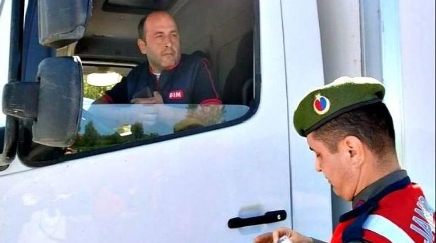 Uygulamadan Memnun Olan Vatandaş Jandarma İ&ccedil;in Dua Etti