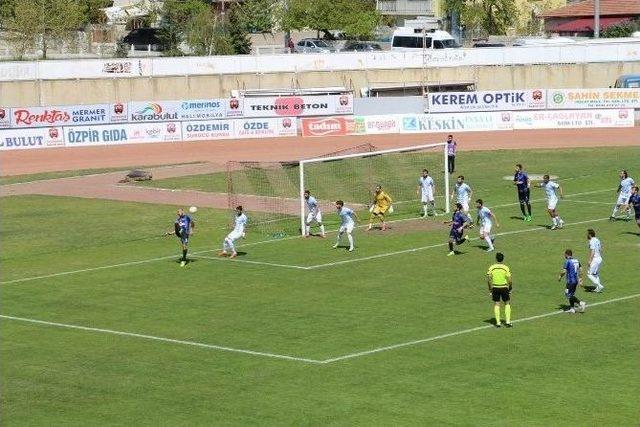 Zorlu Maçı Penaltılar İle Karaderspor Aldı