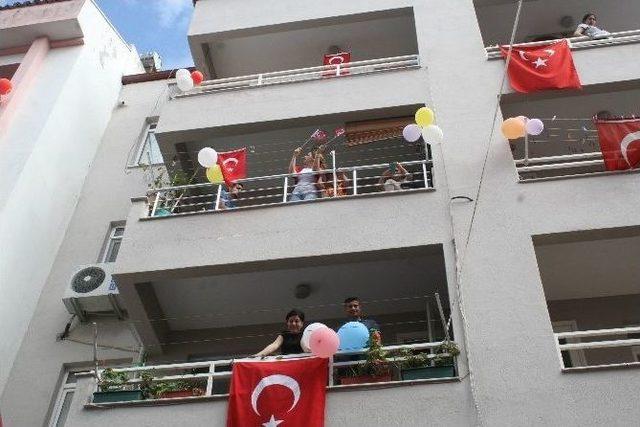 Marmaris’te 23 Nisan Kutlamalarının Adresi 105. Sokak Oldu