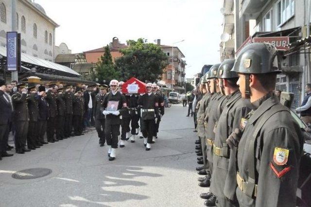 Kore Gazisi Askeri Törenle Son Yolculuğuna Uğurlandı