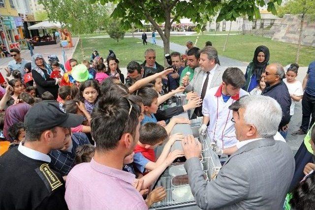 Talas’ta Çocuklara Özel Şenlik