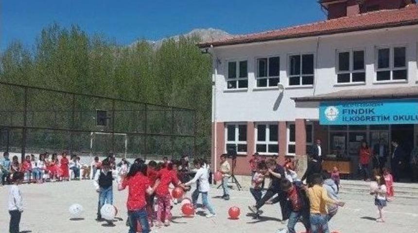 Doğanşehir Fındıklı İlk&ouml;ğretim Okulu&rsquo;nda 23 Nisan Coskusu