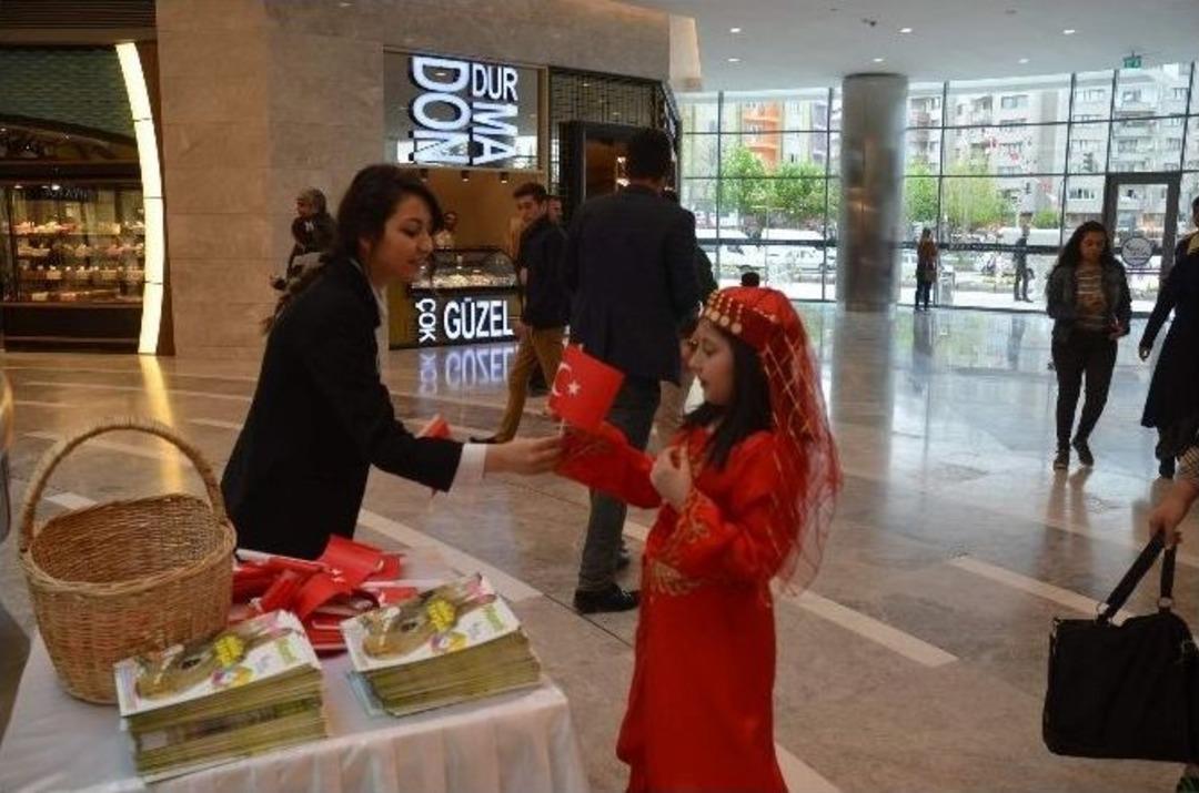 &Ccedil;ocukların Bayramı Park Afyon&rsquo;da Kutlandı