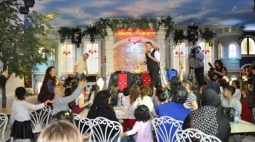 23 Nisan&rsquo;da &Ccedil;ocuklar Minopolis&rsquo;te Eğlendi