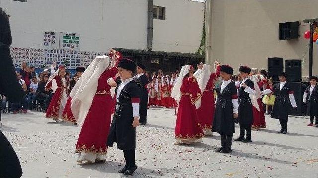 Kuşadası’nı Çocuk Bayramı Coşkusu