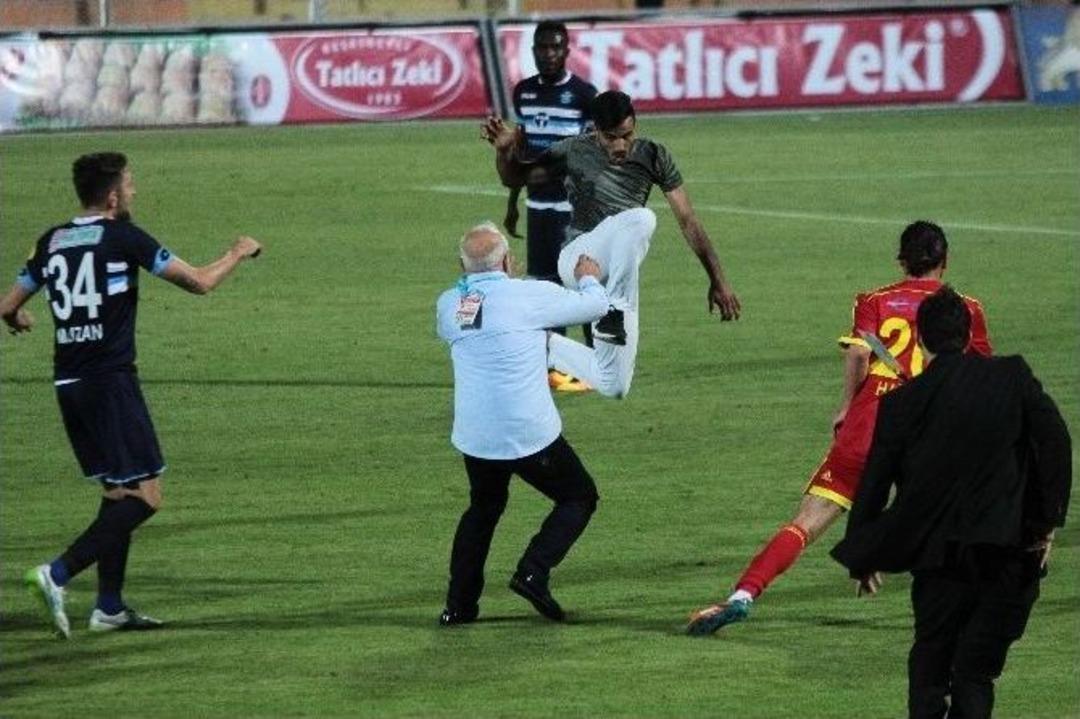 Adana Demirspor-alima Yeni Malatyaspor Ma&ccedil;ının Ardından Saha Karıştı
