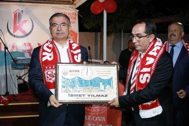 Milli Savunma Bakanı Yılmaz Yalova’da