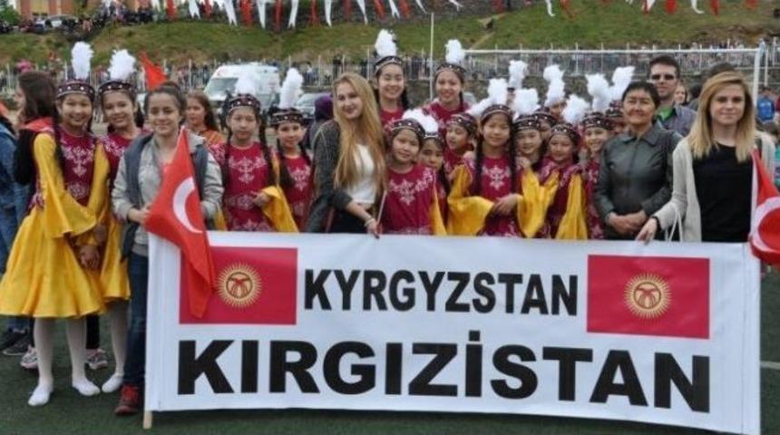 Simav&rsquo;da Coşkulu 23 Nisan Kutlamaları