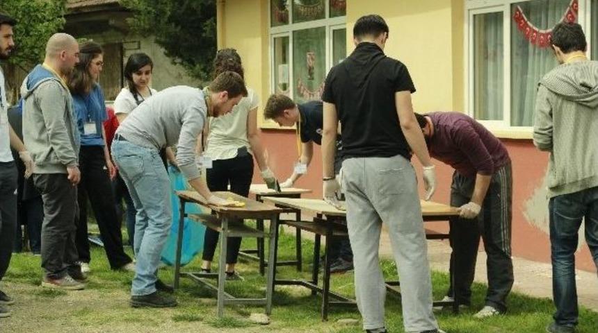 &Uuml;niversite &Ouml;ğrencilerinden &lsquo;şehirden &Ccedil;ıktım K&ouml;ye&rsquo; Projesi
