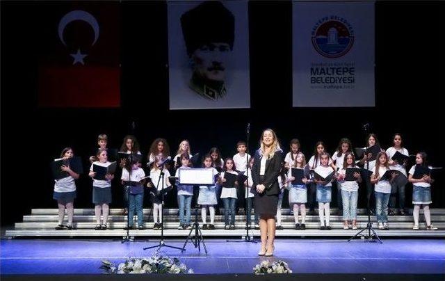 140 Kişilik Çocuk Korosu’ndan Unutulmaz 23 Nisan Konseri