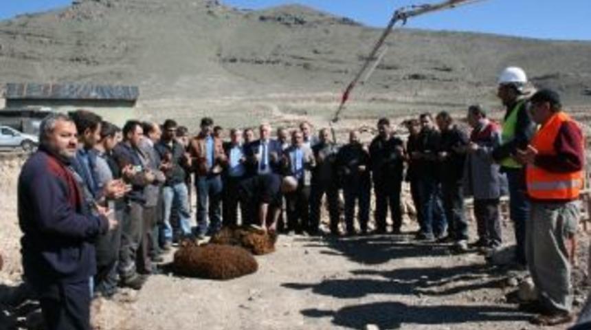 Pasinler&rsquo;de Sanayi Sitesinin Temeli Atıldı