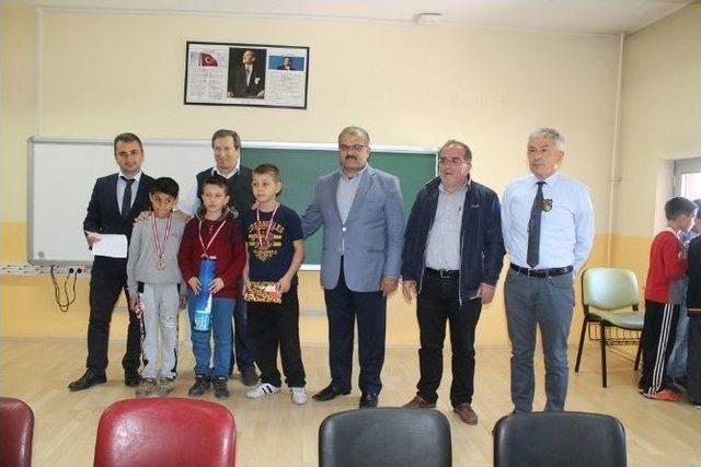 Erdemir Anadolu Lisesi’nden Satranç Turnuvası