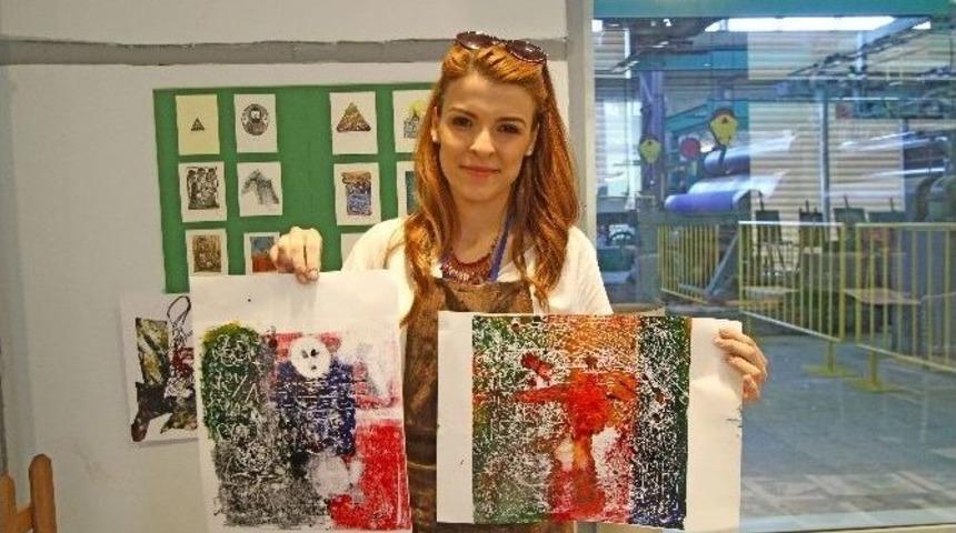 Mono Baskıyla Renklerın D&uuml;nyasına Yolculuk