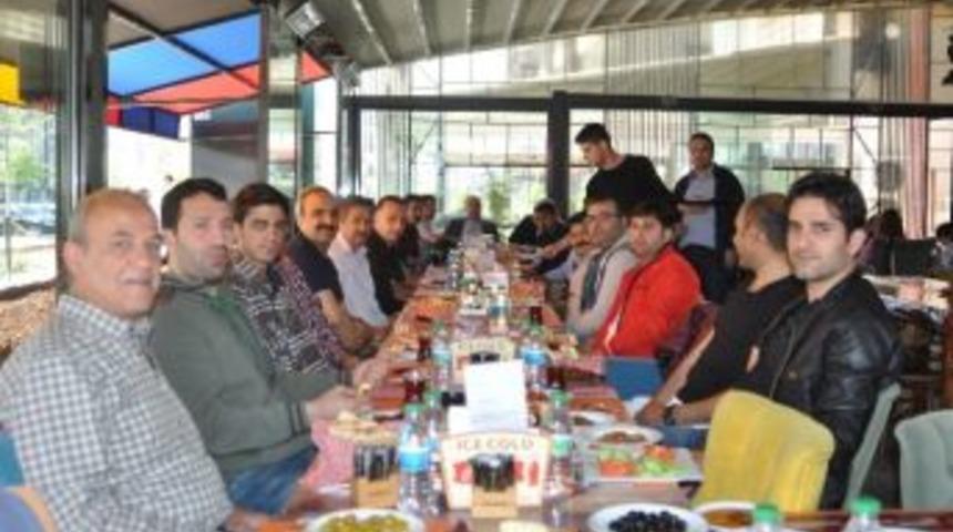 Birlik Haber-sen &Uuml;yeleri Kahvaltıda Buluştu