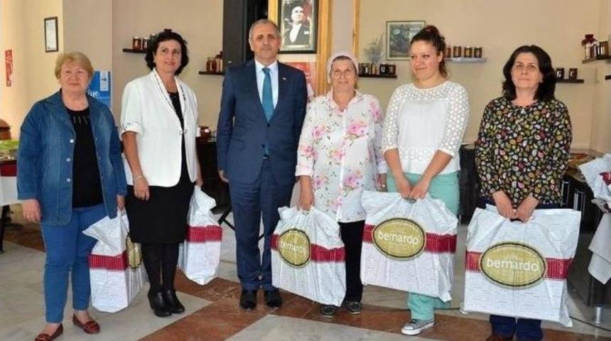 Yemek Yarışmasında Nk&uuml;&rsquo;ye &Ccedil;ifte &Ouml;d&uuml;l