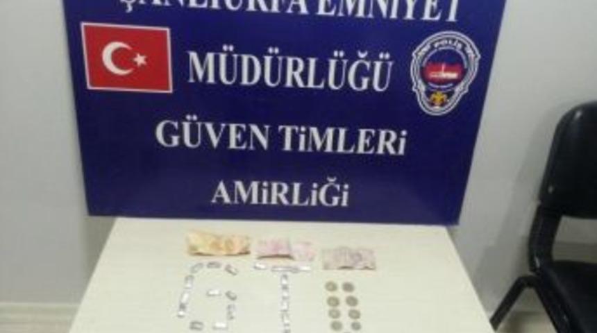 Bulgur Poşetinde Eroin Satan Zanlı Yakayı Ele Verdi
