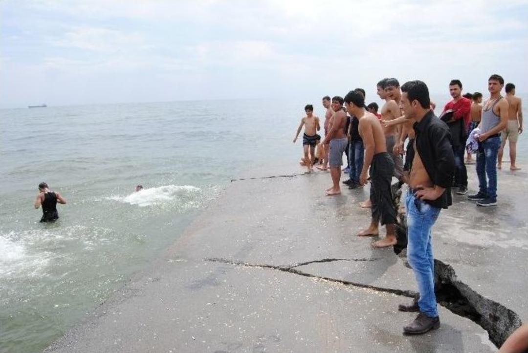 İstanbullular Deniz Sezonunu Erken A&ccedil;tı