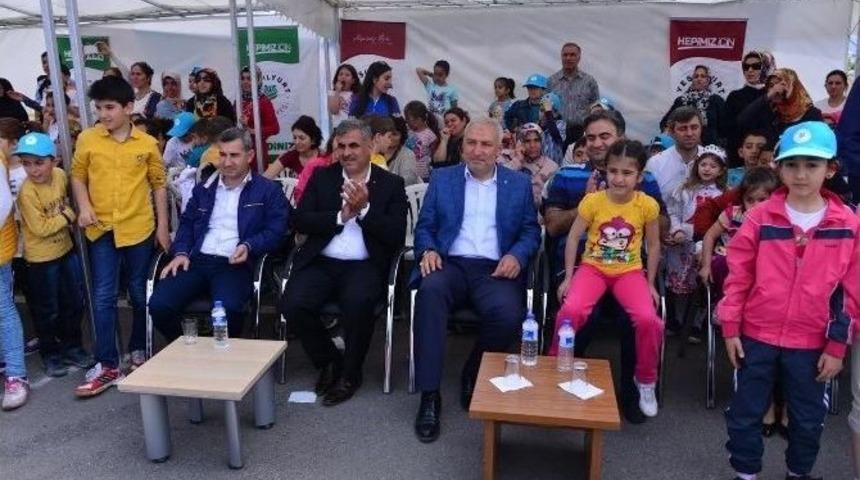 Sokak Oyunları Ve U&ccedil;urtma Şenliği B&uuml;y&uuml;k İlgi G&ouml;rd&uuml;