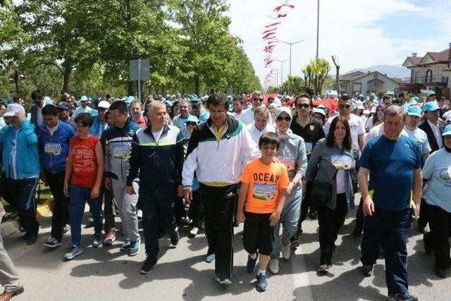 Merkezefendi’de Binlerce Kişi Yürüdü