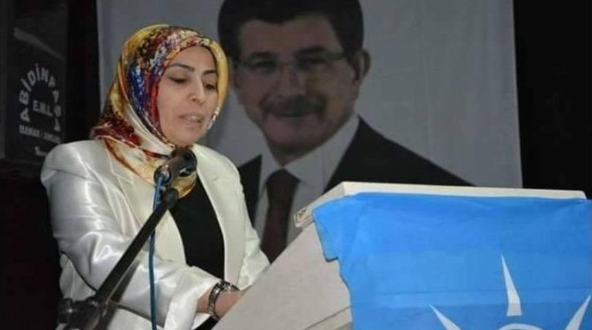 Olmasaydı Gül Alemler Yaratılmazdı