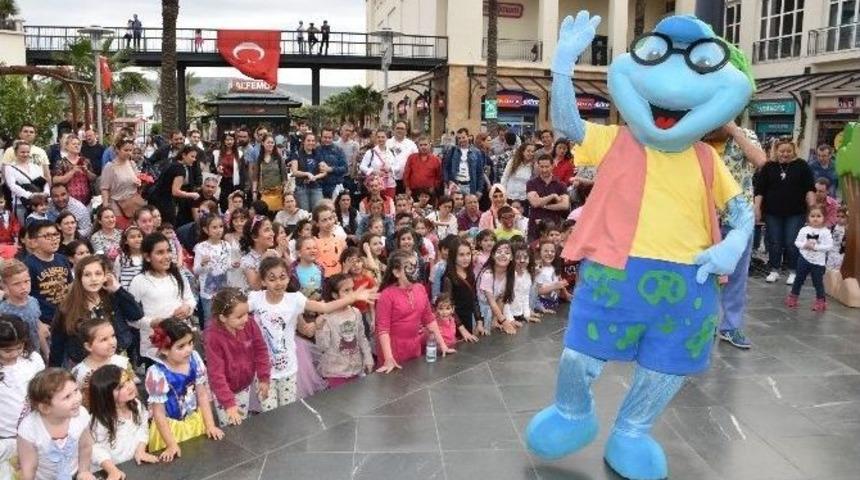 Forum Bornova &Ccedil;ocuk Kul&uuml;b&uuml;&rsquo;nden 23 Nisan Coşkusu