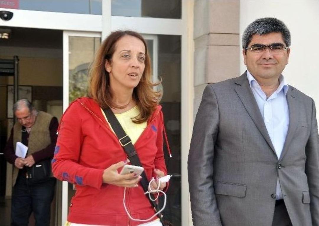 Cumhurbaşkanına Hakaret Eden &Ccedil;ifte Pasaportu Gazeteci Serbest