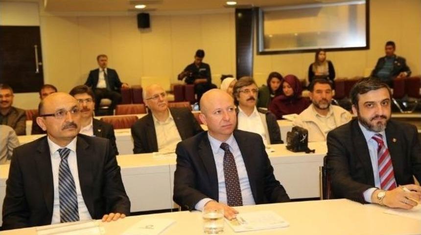 &Ccedil;olakbayrakdar, Mimar Koca Sinan Paneli&rsquo;ne Katıldı