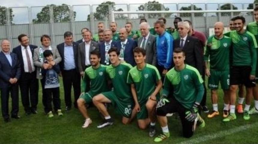 Bursaspor&rsquo;da Serdar Aziz Yine Sakatlandı